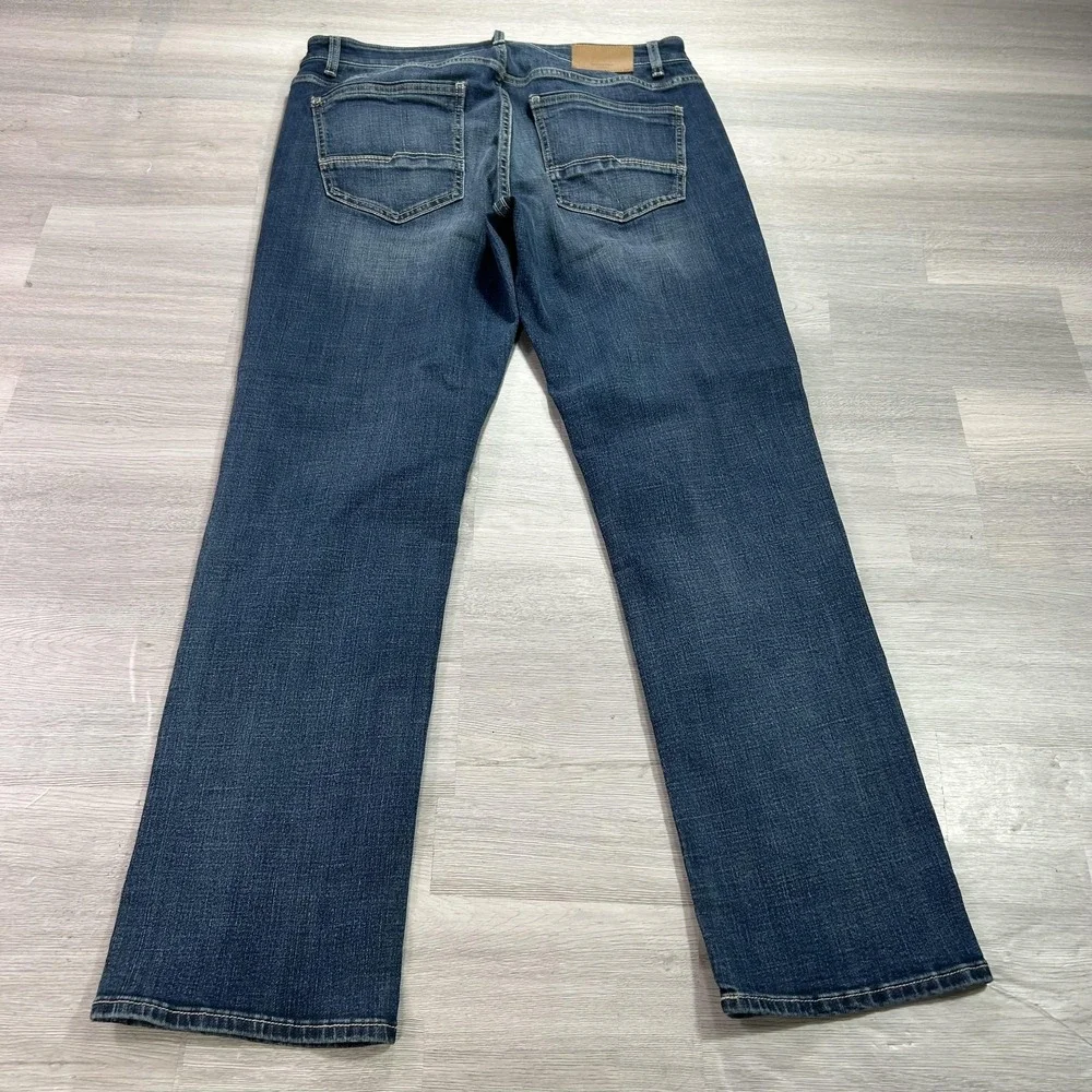 Outpost Makers Slim Straight Jeans Mens 34x30 Blue Stretch Denim Medium Wash